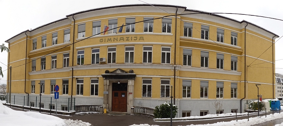 Gimnazija in ekonomska srednja šola Trbovlje, 3. 2. 2014. Slika je vidna v Google Chromu.