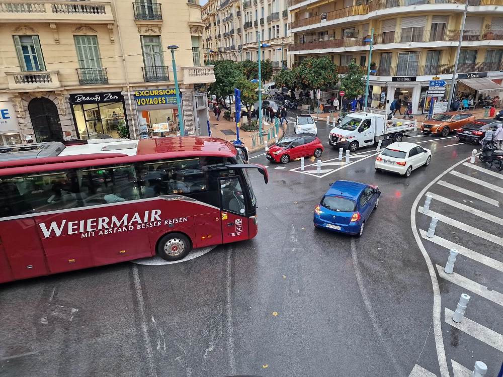 Slika je vidna v Google Chromu.