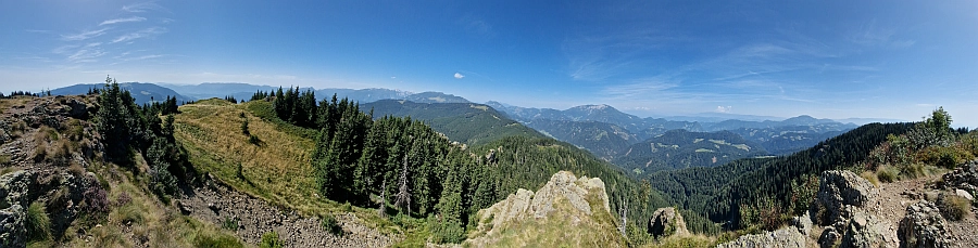 Pogled iz Komna na zahod, 17. 8. 2024