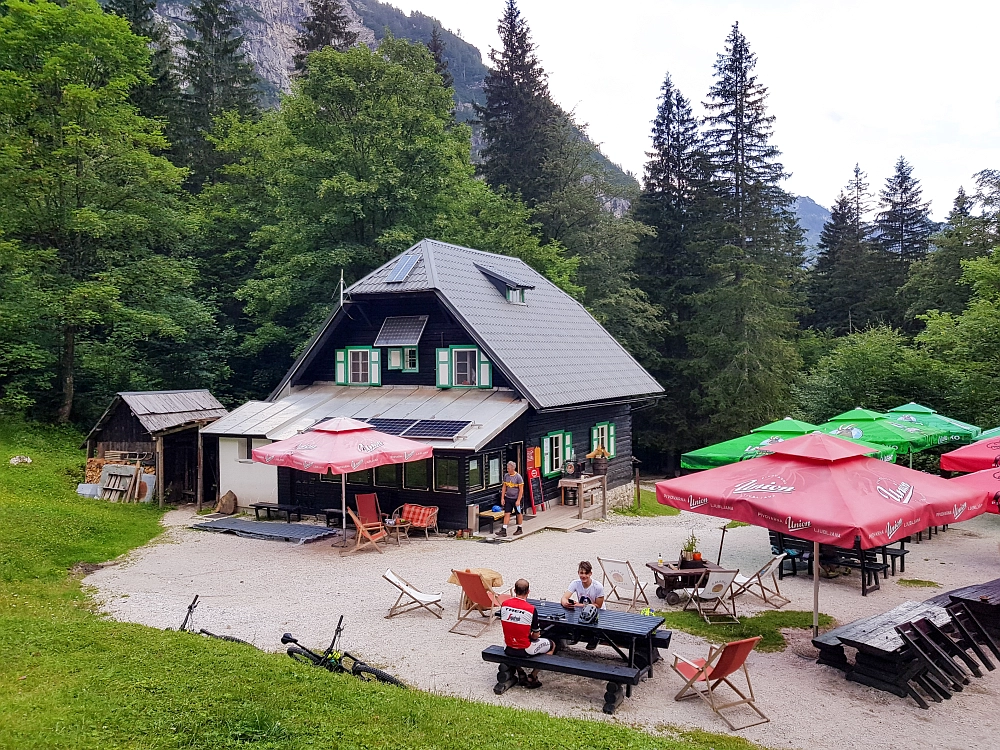 Slika je vidna v Google Chromu.